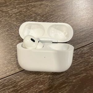 Airpod Pros (2nd generation)